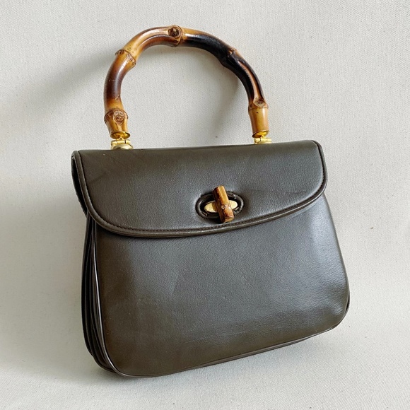 Vintage Handbags - Vintage Meyers Purse Accordian Brown Bamboo Handle Tiki Mid Century Handbag